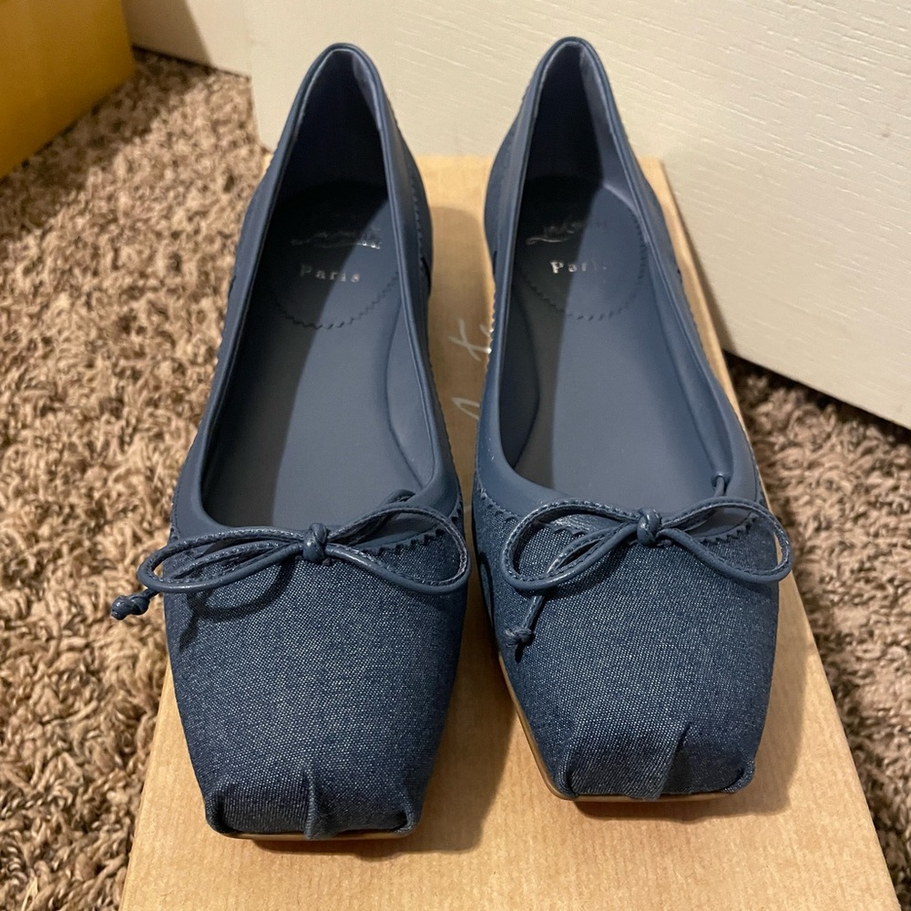 CHRISTIAN LOUBOUTIN BALLET FLATS 37.5